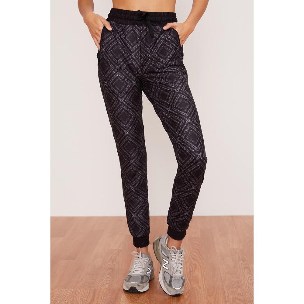 Wolven Summit Joggers Small Black White Geometric Mandala Sustainable Yoga Pants